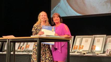 Julie-Mar Brok behaalt als eerste de titel SVH Gezel Wijnmeester
